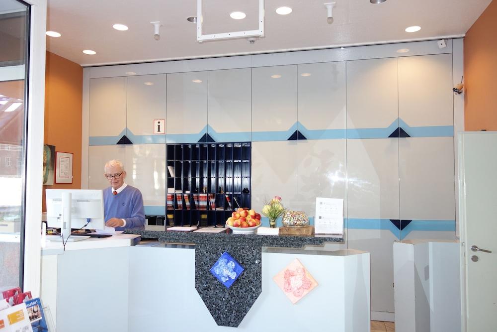 卡斯腾斯酒店 杜塞尔多夫 外观 照片